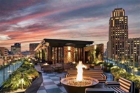 10 Best City Hotels Near Iconic Attractions City Break Hotels Close To The Action Go Guides