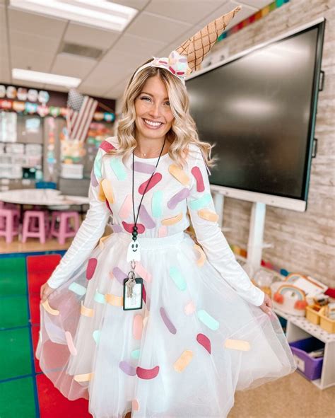 13 Best Halloween Costume Ideas For Teachers For 2023 Teach Starter 13 Best Halloween Costume Ideas For Teachers For 2023 Teach Starter