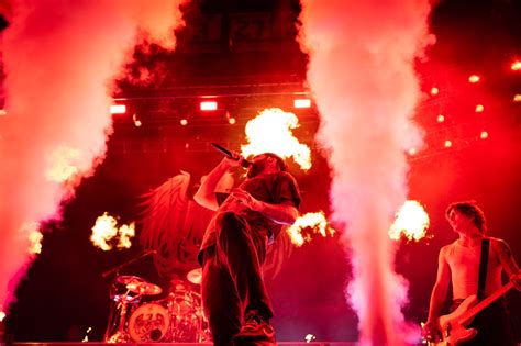 A Bizarre Choice Stains Tyler The Creator S Huge N J Concert Leaves Fans Groaning Review Nj Com