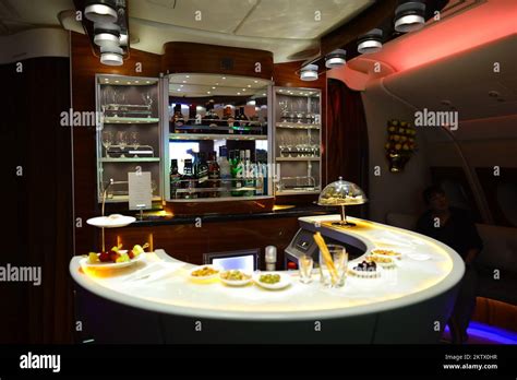 Quick Tips to Access the Best Airlines Bar Experience in No Time
