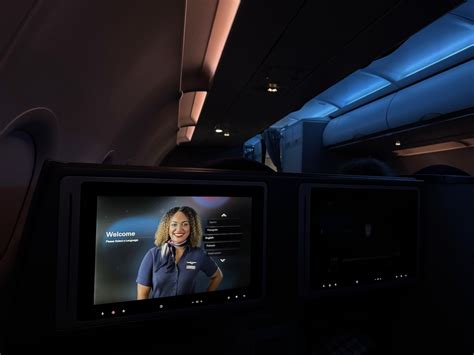 American Airlines A321t Business Class Same Broken Product But Great Service Live And Let S Fly