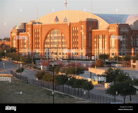 American Airlines Center Hi Res Stock Photography And Images Alamy