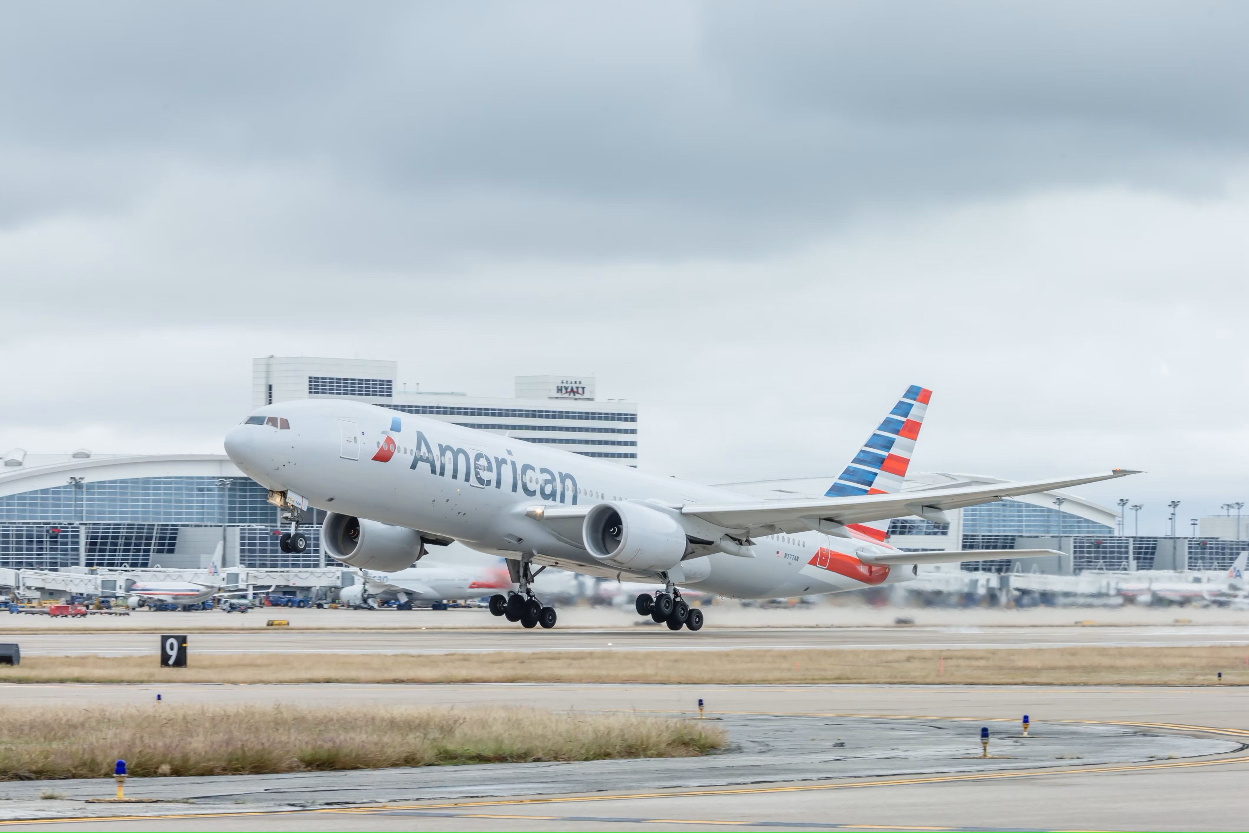 American Airlines Lays Off Nearly 700 Customer Service Workers American Airlines Lays Off Nearly 700 Customer Service Workers