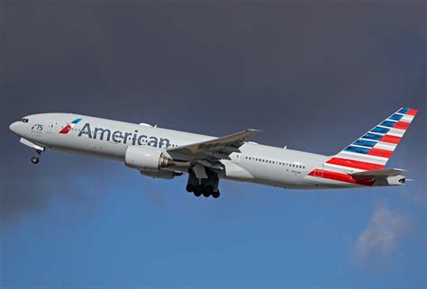 American Airlines Switches Up Its Frequent Flyer Program Fortune American Airlines Switches Up Its Frequent Flyer Program Fortune