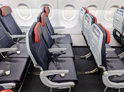 American Airlines To Allow Basic Economy Fliers One Free Carry On Bag Los Angeles Times