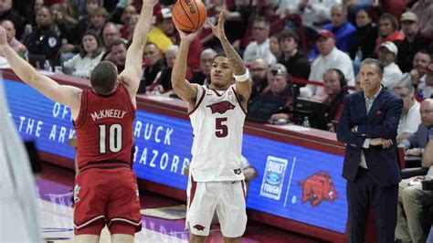 Arkansas Takes Down 7 Duke In Sec Acc Challenge Arkansas Razorbacks