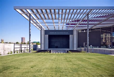 At Amp T Performing Arts Center Dallas Annette Strauss Artis Flickr