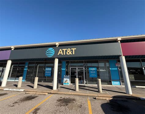 At T Houston Cell Phones Wireless Plans Accessories 5804 Kirby Dr Houston Tx At T Store