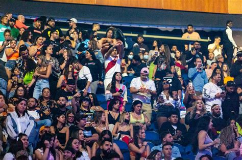 Bad Bunny Parked Truck At Orlando S Amway Center Where People Danced Sang For 3 Hours Orlando Sentinel