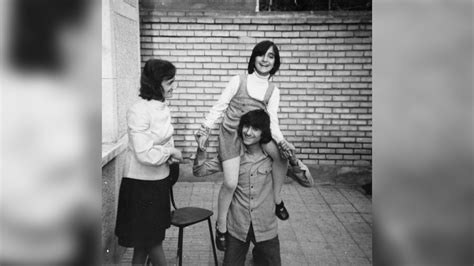 Beginner S Guide To America And 5 Other Works That Illuminate The Us Immigrant Experience Cnn