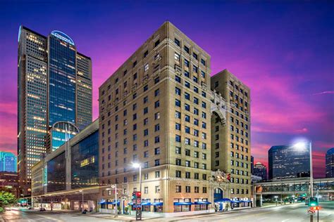 Discover the best hotels in downtown Dallas like gems in a treasure chest