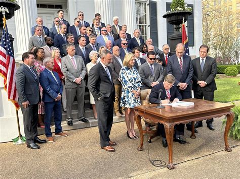 Breaking Mississippi Eliminates State Income Tax In A Historic Move Mississippi Has Officially Eliminated Its Individual Income Tax Governor Tate Reeves Signed The Legislation Into Law Today Marking A Major Economic Breaking Mississippi Eliminates State Income Tax In A Historic Move Mississippi Has Officially Eliminated Its Individual Income Tax Governor Tate Reeves Signed The Legislation Into Law Today Marking A Major Economic