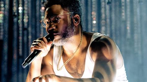 Childish Gambino Performs Deep Cuts New Album On New World Tour