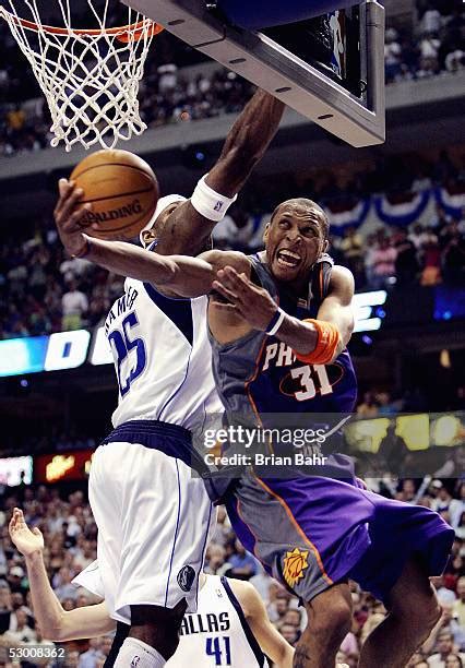 Cp3 S Iconic Shot Against The Dallas Mavericks At The Western Conference Semifinals Nba Suns Chrispaul Nbaplayoffs