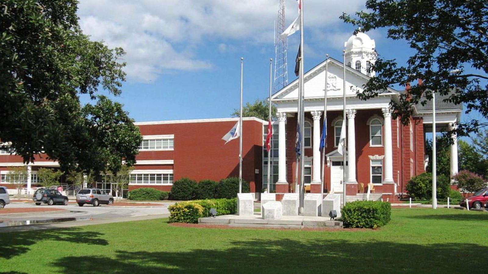 Driving Directions To Carteret County Tax Office 302 Courthouse Square Beaufort Waze