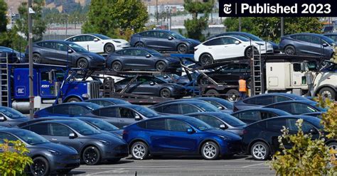 Fewer Electric Vehicles Will Qualify For U S Tax Credits In 2024 The New York Times