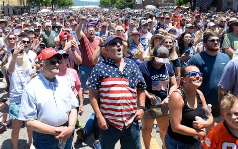 Friendly Crowd Of 50 000 Comes Trump Rally In Sizzling Hot Pickens Friendly Crowd Of 50 000 Comes Trump Rally In Sizzling Hot Pickens