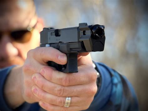 Glock 19 Compensator By Tyrant Designs Useful Or Just Cool Looking Glock 19 Compensator By Tyrant Designs Useful Or Just Cool Looking