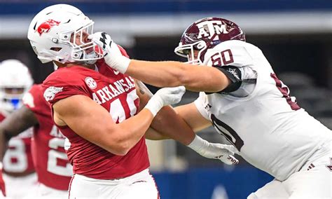 Hogs Should Continue Playing In Dfw Lr Under One Condition