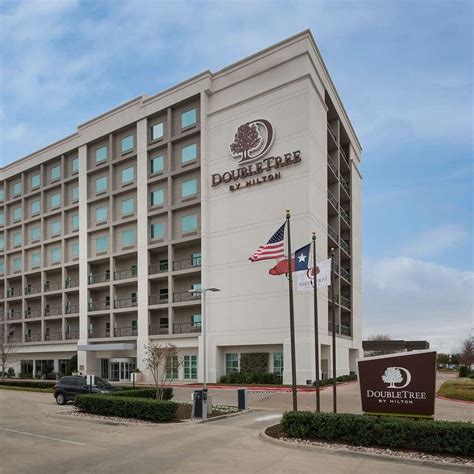 Find the Best Hotels Near Dallas Love Field With Shuttle Today