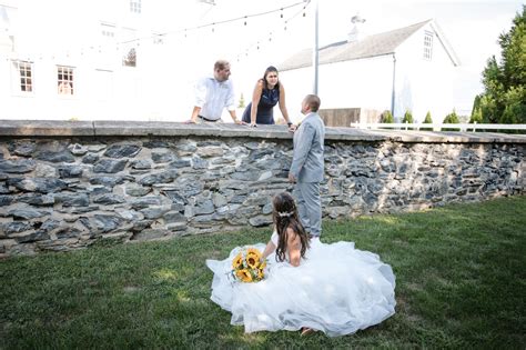 How Much Money Should You Budget To Tip Wedding Vendors Melhorn Manor Historic Lancaster Pa Wedding And Event Venue How Much Money Should You Budget To Tip Wedding Vendors Melhorn Manor Historic Lancaster Pa Wedding And Event Venue