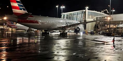 Inside The American Airlines Campaign To Win Back Business Travelers Wsj Inside The American Airlines Campaign To Win Back Business Travelers Wsj