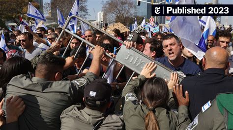 Israeli Police Use Stun Grenades On Protesters In Tel Aviv The New York Times Israeli Police Use Stun Grenades On Protesters In Tel Aviv The New York Times