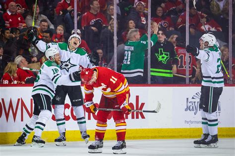 Jason Robertson Scores In Ot Stars Beat Flames 6 5 Ap News