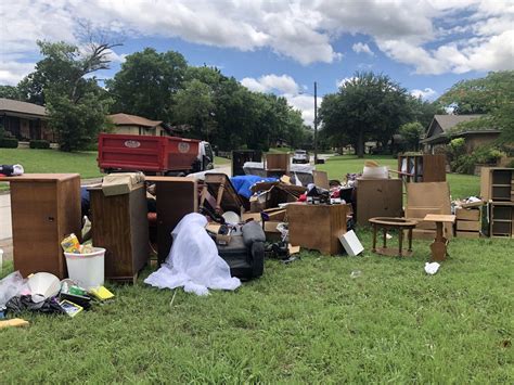 Junk Removal In Dallas Tx Residents Can Trust Junk Com Junk Removal In Dallas Tx Residents Can Trust Junk Com