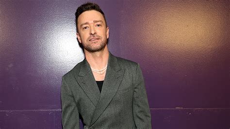 Justin Timberlake Stops Texas Show To Help Fan Video Hollywood Life