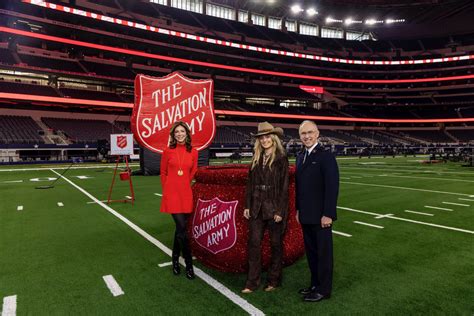 Kane Brown Amp 39 S Electrifying Performance At Dallas Cowboys Amp 39 Salvation Army Red Kettle Campaign Kane Brown Amp 39 S Electrifying Performance At Dallas Cowboys Amp 39 Salvation Army Red Kettle Campaign
