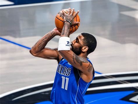 Kyrie Irving Lands 119 Million Deal To Stay With Dallas Mavericks After Ditching Player Option Nba News Times Of India