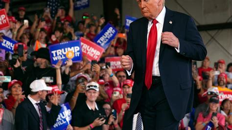 Live Stream Donald Trump Holds Rally In Raleigh Before Election Day