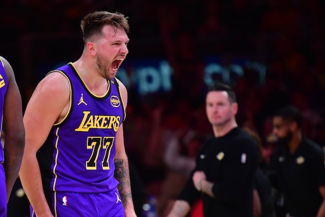 Mavericks Vs Lakers Luka Doncic Stars In Emotional Return To Dallas As Lakers Defeat Mavericks The Economic Times