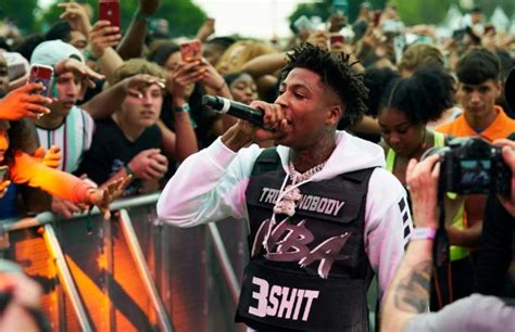 Nba Youngboy Nba 4Kt Performing At Rolling Loud Company Music Festival In Front Of His Fans Humans R Nbayoungboy Nba Youngboy Nba 4Kt Performing At Rolling Loud Company Music Festival In Front Of His Fans Humans R Nbayoungboy