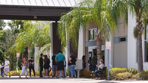 Need A Driver S License Appointments Are A Month Away And It S Now An Election Issue Need A Driver S License Appointments Are A Month Away And It S Now An Election Issue