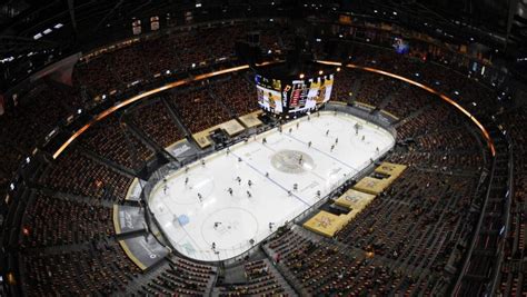 How to Explore and Enjoy the Best Features of NHL Arenas
