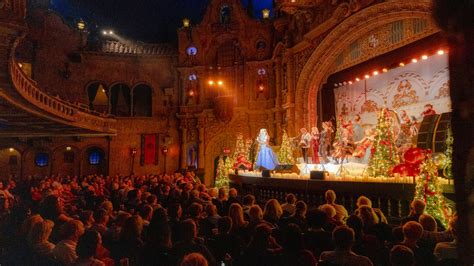 The Definitive Guide to Enjoying an Orchestra at Christmas