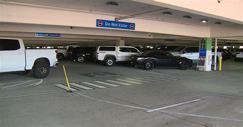 Parking At Sacramento International Airport S Main Garage Reduced For Upgrades Cbs Sacramento