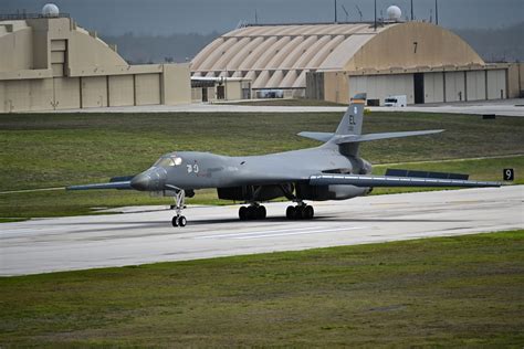 Photos B 1 Bombers Deploy To The Pacific As China Drills Around Taiwan