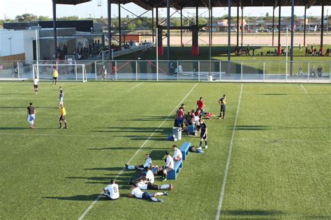 Experience Top Amenities at Plaza Sports Center for Ultimate Fitness