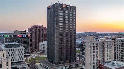 Discover the Ultimate Beginner's Guide to Exploring PNC Downtown