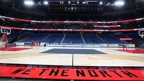 Raptors Making Tampa S Amalie Arena Look Like Home