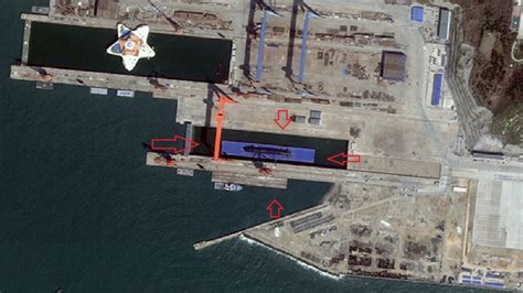 Rare Satellite Image Amp 39 Shows New Nuclear Powered Hunter Killer Attack Submarine Amp 39 In Chinese Dry