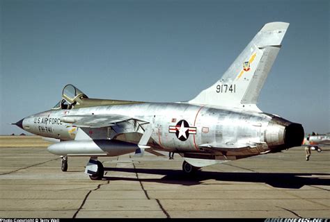 Republic F 105D Thunderchief Usa Air Force Aviation Photo 0859353 Airliners Net