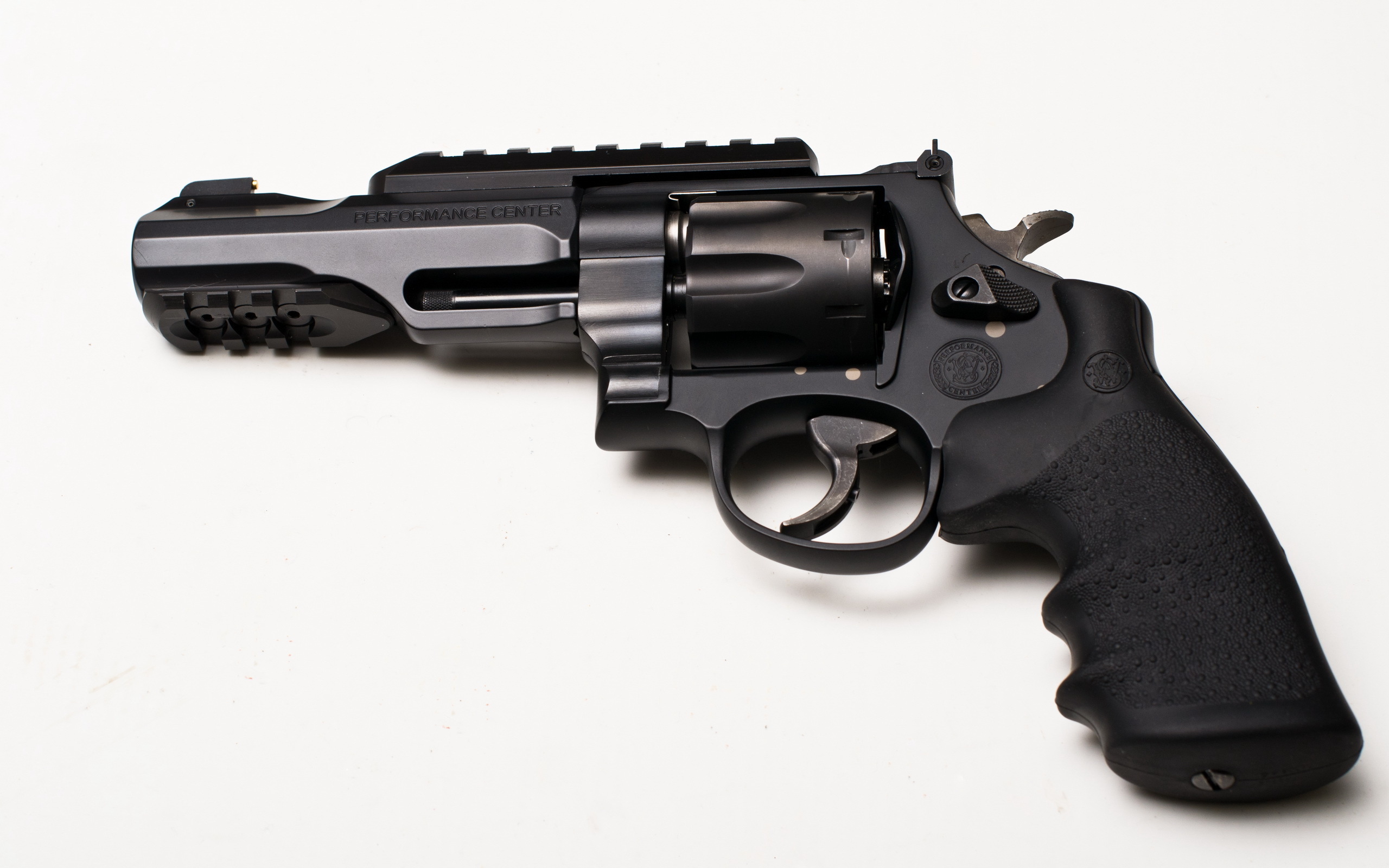 Smith And Wesson Trr8 Myths Debunked: Not A Toy