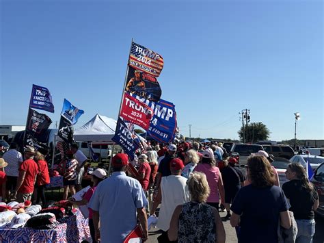 Swamp Em Trump Speaks To Thousands At Ilm Rallies For Gop Support Port City Daily