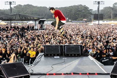 System Of A Down Deftones Draw 50 000 To Sf S Golden Gate Park