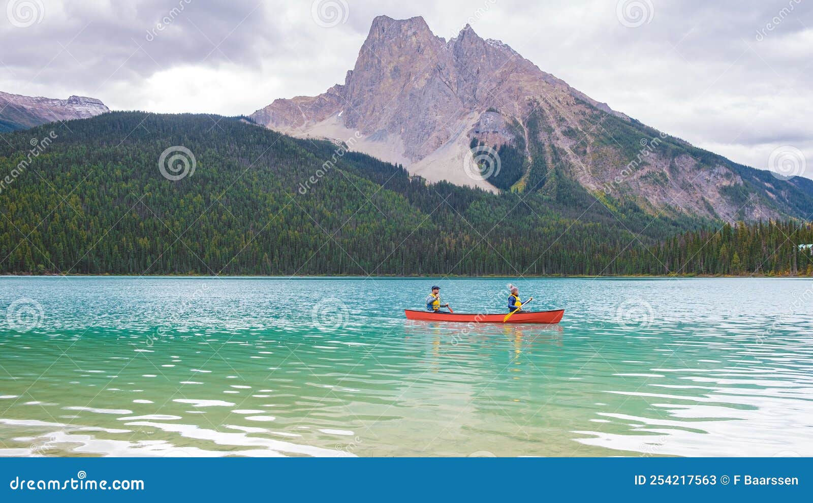 The Stunning Emerald Lake In Yoho National Park Alberta Canada