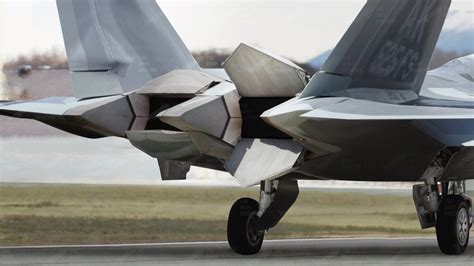 Thrust Vectoring On The 100Million F22 Raptor 9Gag
